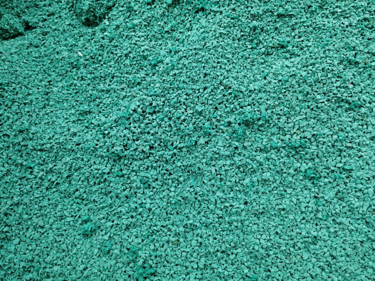 Каучуковая ЭПДМ крошка бирюзового цвета 04